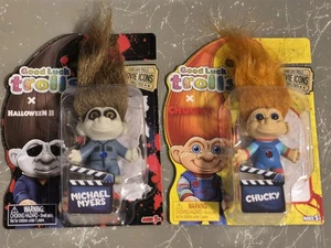 Juego de 2 muñecas trolls Good Luck MICHAEL MYERS y CHUCKY icono de Halloween - Imagen 1 de 4