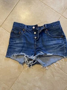 Vintage Levi’s 501 Cut Off Damen Jeansshorts 25 - Bild 1 von 9