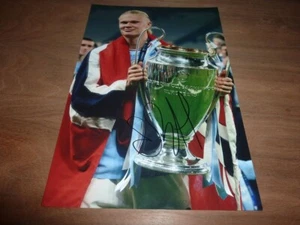 FOTO 12x8 firmada por HALANDA MANCHESTER CITY TRIBLE + CERTIFICADO DE AUTENTICIDAD - Imagen 1 de 3