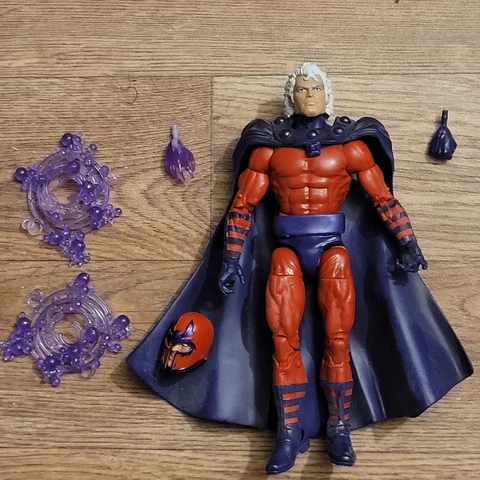 Marvel Legends Magneto Family Matters W/extra helmetless head and energy hand Cover