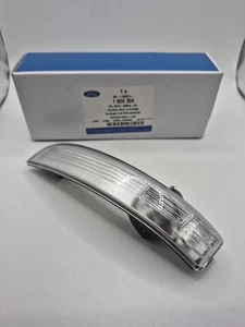 Ford Kuga Mk2 2012- Genuine Left Hand Wing Mirror Indicator 1806306 New OEM Part - Picture 1 of 9
