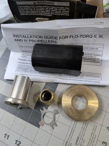 Mercury Mercruiser OEM FLO-TORQ II 835257Q1 NUEVO DE STOCK - Imagen 1 de 4