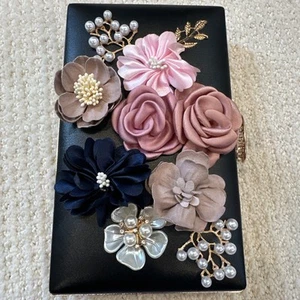 Milisente Blumen Clutch Handtasche mit Schulterkette ATEMBERAUBEND Schmuck Perlen formell - Bild 1 von 18
