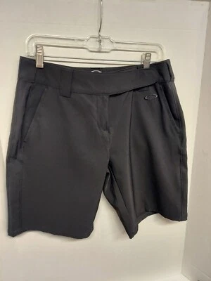 Pantalones cortos de golf Oakley negros para mujer talla 8 Foto 1 de 4