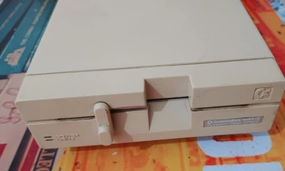 Commodore 1541 II (+ Netzteil & Serial) works 64 Disklaufwerk 037455 8-bit - Bild 1 von 4