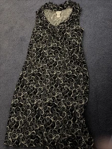 Chico’s Black V-Neck Ruffle Printed Ruched Sleeveless Knee Length Dress Size 1 - Picture 1 of 2