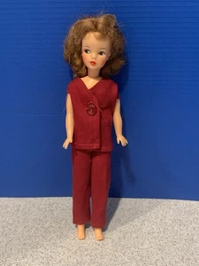 Si adatta alla bambola Tammy taglia 12" - set top e pantaloni rossi senza maniche fatti a mano - NO DOLL - Foto 1 di 9