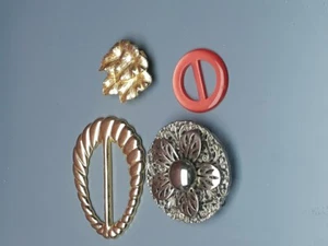 Lot Of 4 Vintage Belt Buckles Woman’s Metal & Bakelite - Picture 1 of 9