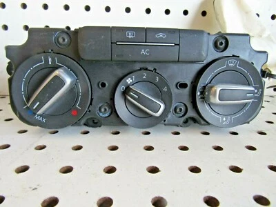 Volkswagen Beetle 2012 interruptor de control de temperatura de calefacción de aire acondicionado fabricante de equipos originales  Foto 1 de 2