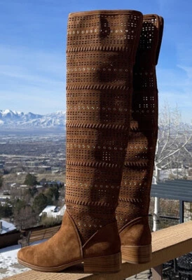 Donald Pliner Botas recortadas de cuero gamuza por encima de la rodilla. Talla 6. ¡¡OFERTA $199!!! Foto 1 de 4