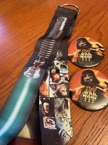 Cordón de sable de luz de Star Wars de los parques de Disney doble cara y III pinbacks de películas - Imagen 1 de 6