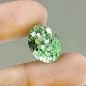 Piedra preciosa suelta zafiro color verde claro corte ovalado certificado natural de 4,9 quilates - Imagen 1 de 4