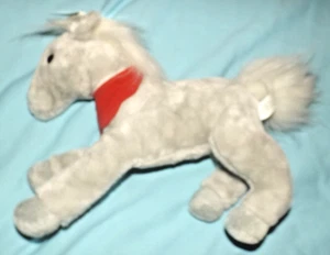 Wells Fargo SHAMROCK Pony Peluche Grigio CAVALLO FIGURA 2013 EC con etichette - Foto 1 di 5