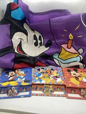 Нейлоновый флаг для двора баннер Mickey Mouse на день рождения 28 x 42 дюйма и 3 блокнота Disney - Изображение 1 из 4