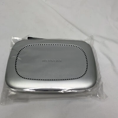 Netgear Mr814 V2 Cable Dsl Wireless Router 4 Ports 10/100 Mbps 2.4 Ghz Smart - Image 1 of 4