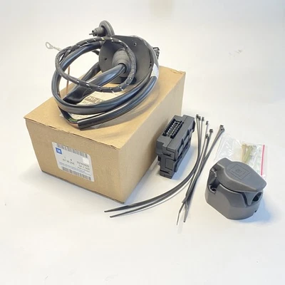 Vauxhall Astra H Rear 7 Way Towing Trailer Wiring Kit Genuine Opel GM 93160926 - Image 1 of 4