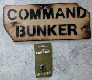 Military Repro Wooden Command Bunker Den Signage Kids Bedroom + Button Compass - Picture 1 of 3
