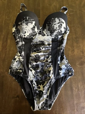 Trajes de baño para los 14 Sexy Negro Floral Adelgazante Playa Resort Piscina Viaje 🖤 Foto 1 de 4