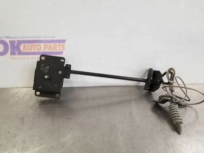 Portador de llanta de repuesto Infiniti QX60 19 2019 Foto 1 de 4