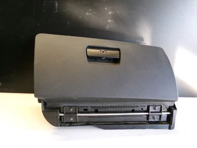 Guantera compartimento almacenamiento 7075479 06-12 BMW E90 325i 330i 328i Foto 1 de 4