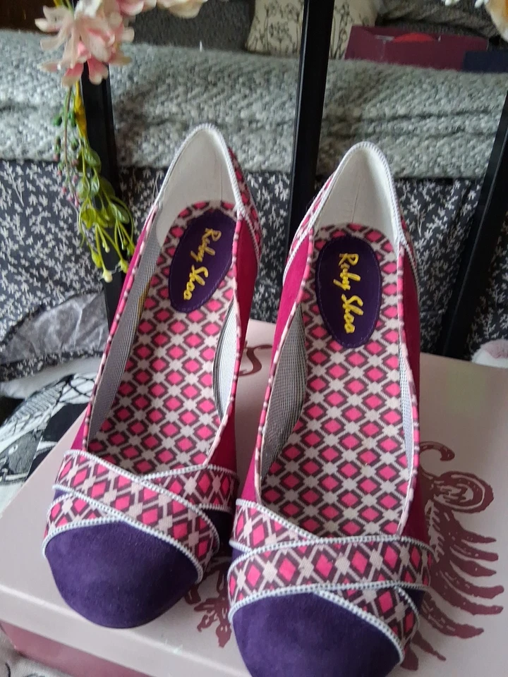 Ruby Shoo Size 6 "Portia" - Image 1 of 4