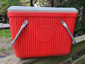 Vintage 1960's Poloron Ice Chest Cherry Red Cooler w/ Handles 19 x 13x 13 - Picture 1 of 11