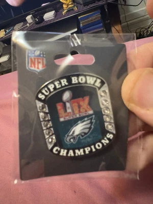 Prendedor en forma de anillo diseño LIX BLING BLING Philadelphia Eagles Super Bowl NFL Foto 1 de 3