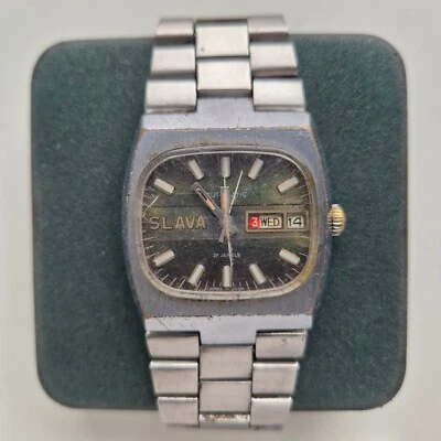 Vintage Soviet USSR RUSSIAN Watch Slava AUTOMATIC 27 jewels TANK TV 2427 GREEN - Image 1 of 4