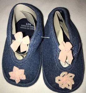New Jean Material Baby Shoes With Pink Bows And Flowers Size 6/9 Months - Picture 1 of 4