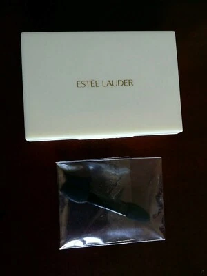 Estee Lauder Two In One Wet / Dry Gold & Copper shimmer Eyeshadow on Sale - Image 1 of 4