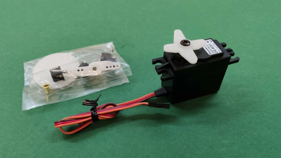 Servo Graupner/JR DS 8231 Digital-Präzision Neu #5155L - Bild 1 von 1