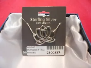 925 Sterling Silver Lotus Flower Necklace-18 inches-2.9 grams - Picture 1 of 3