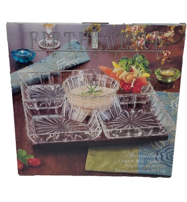 Bandeja giratoria para servir Fifth Avenue cristal y madera 14" Lazy Susan Foto 1 de 3