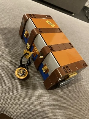 LEGO 76399 Harry Potter Malle Magique de Poudlard inédit - Photo 1/4