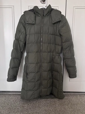 Chaqueta parka de plumón de longitud completa EDDIE BAUER talla S para mujer oliva con capucha en muy buena condición Foto 1 de 3