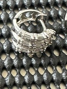 14k White Gold Huggies-natural diamond - Picture 1 of 4