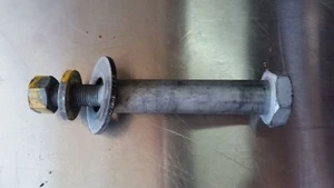 81 to 99 Rolls Royce Silver Spirit Spur Dawn LOWER CONTROL ARM bolt nut washer - Picture 1 of 2