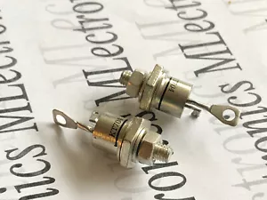 Qty2 Thyristor 300V 15A KT704 TESLA Igt - 40 mA máx. Nuevo de lote antiguo - Imagen 1 de 4