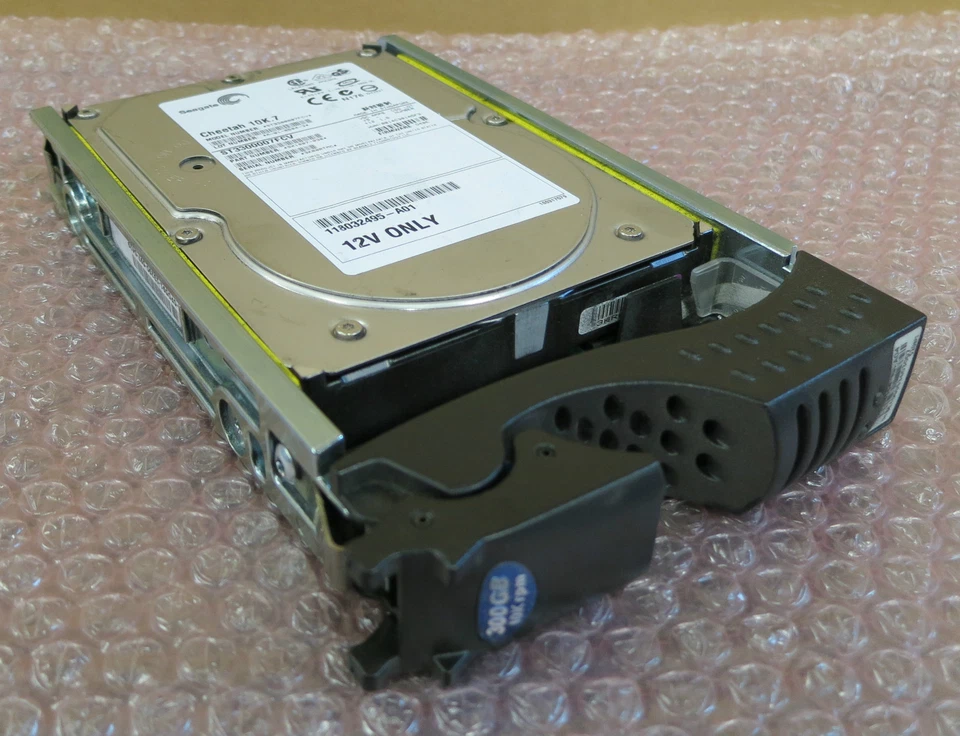 Seagate ST3300007FCV 300GB 10K Rpm FC Hard Drive with Caddy 9X1007-030 - Image 1 of 4