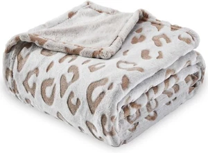 Flannel Fleece Leopard Print Throw Blanket, Lightweight Super Soft Cozy Plush B - Picture 1 of 6