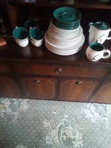 VINTAGE DENBY GREEN WHEAT DINNER 6 PEOPLE TABLE SETTING - Picture 1 of 7