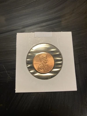1992 D Lincoln Memorial Penny Error Doubled Die Date/Mint Mark & One Cent - Image 1 of 3