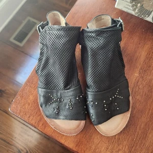 Sandali donna Miz Mooz taglia 37 neri in pelle con zip laterale Darcie Portogallo borchie - Foto 1 di 4