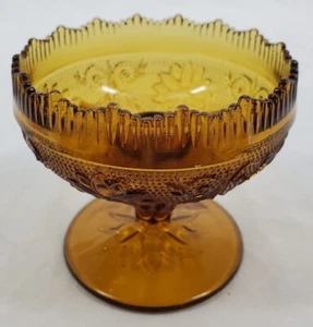 DE COLECCIÓN ~ Candelabro pedestal de vidrio prensado ámbar con patrón de margarita floral - 001 - Imagen 1 de 9