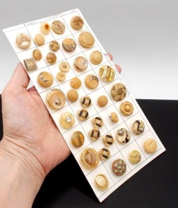 Vintage Czech Glass Buttons Collectors Card Art Deco Custard Caramel Luster 40 p - Picture 1 of 15