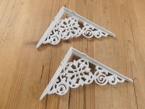 2 Distressed White Cast Iron Shelf Brackets Braces Bookshelf 7 3/4" X 6 1/2" - Picture 1 of 9
