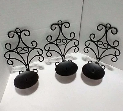 Aplique de pared plegable conjunto de 3 candelabros de pilar de espiga de hierro forjado con pergamino negro Foto 1 de 4