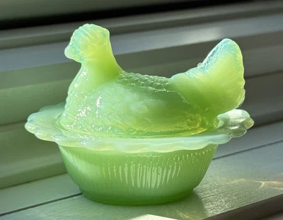 Mosser Glass USA Mini Hen on Nest JADE / JADEITE - Salt Well 3" wide