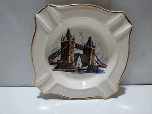 LONDON Tower Bridge Ashtray Trinket Plate White Metallic Gold ceramics Souvenir - Picture 1 of 11