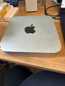 Apple Mac Mini A1347 i5 @ 2.5GHz 8GB 500GB HDD - Afbeelding 1 van 3